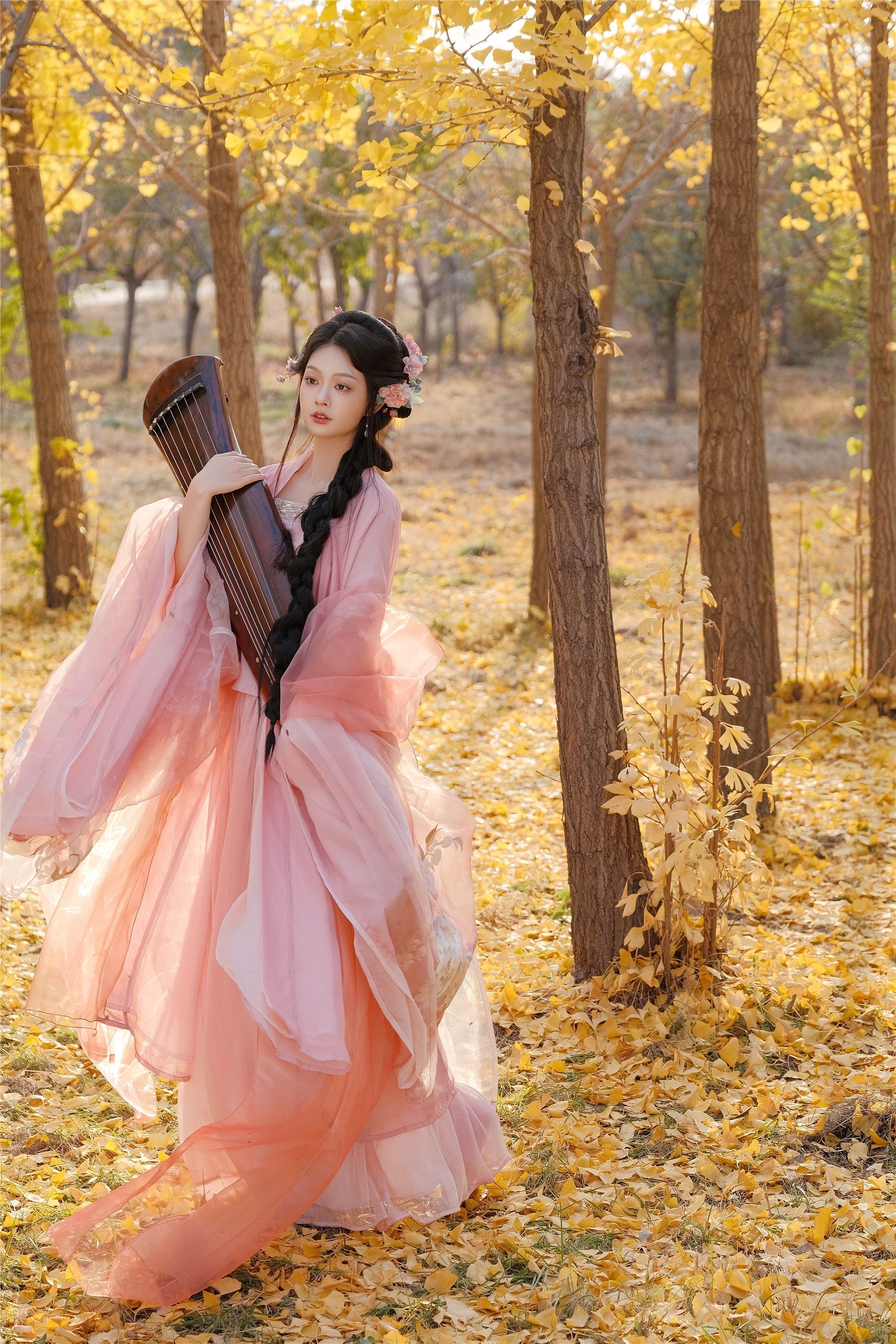 YITUYU艺图语 2025.01.06 秋意浓 秋秋